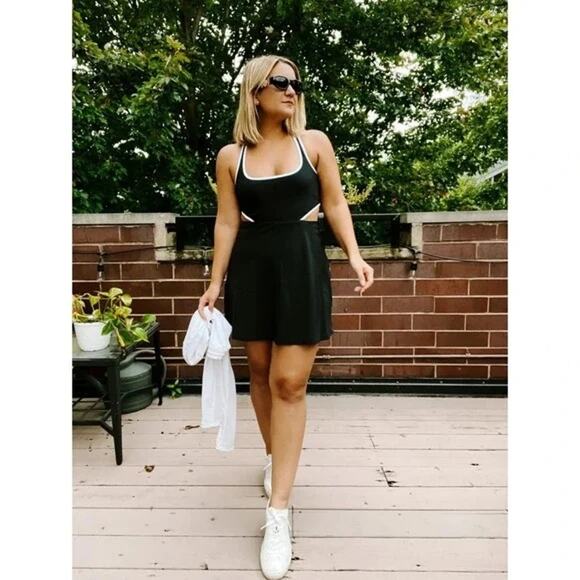 Abercrombie & Fitch Black and White Tennis Dress with Cutouts XS Petite - Picture 2 of 11